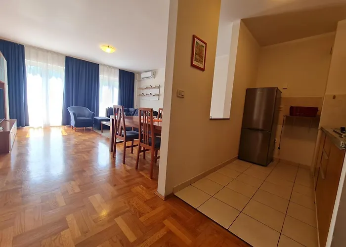 Sfinga Verudela - M פולה