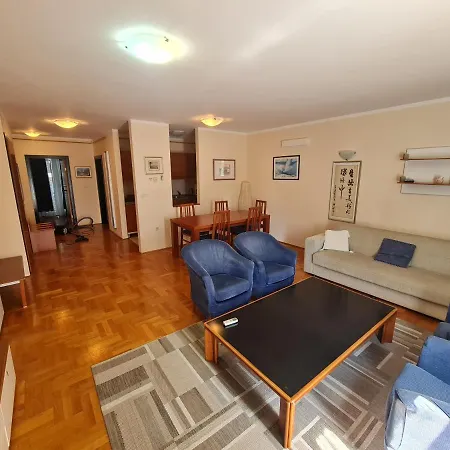 Sfinga Verudela - M * Pula