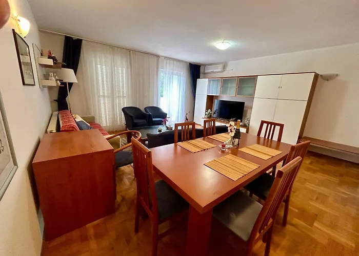 Sfinga Verudela - M Lägenhet